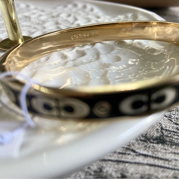 NWT! Authentic Coach bangle bracelet in gold, black with white logos + gift box - Picture 6 of 15